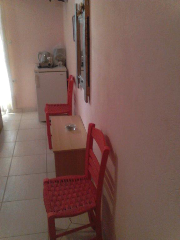 Mary Rooms Adamantas  Стая снимка
